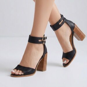 Dolce Vita stacked heel black Sandals